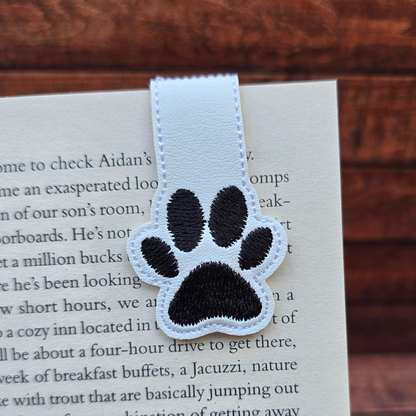 Paw | Embroidered Magnetic Bookmark | Page Marker